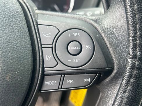 Used 2020 Toyota RAV4 XLE w/ Convenience Package AWD/4WD image 19