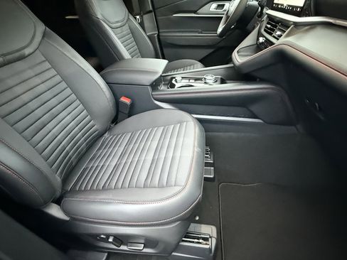 New 2026 Ford Explorer ST-Line w/ ST-Line Street Pack image 25