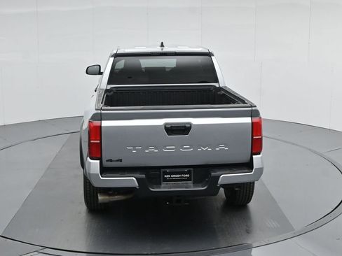 Used 2024 Toyota Tacoma TRD Off-Road image 37
