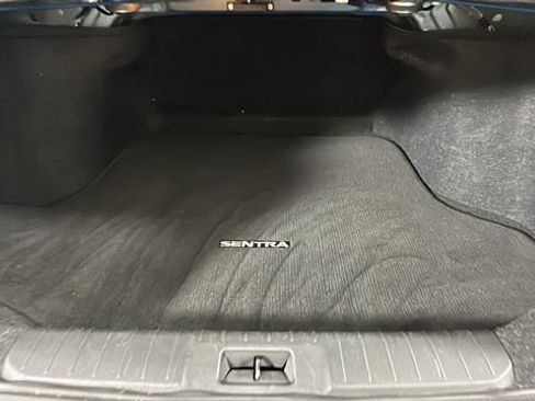 Used 2020 Nissan Sentra SV FWD image 28