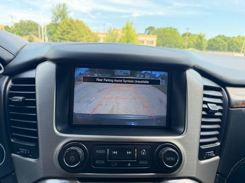 Used 2015 GMC Yukon Denali w/ Premium Package AWD/4WD image 15