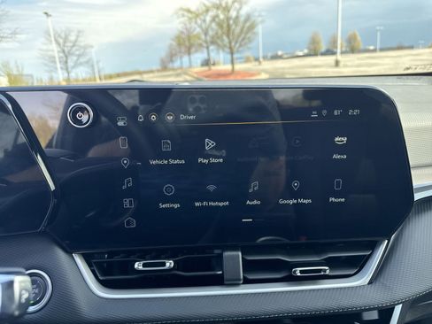 Used 2025 Chevrolet Equinox LT FWD image 14