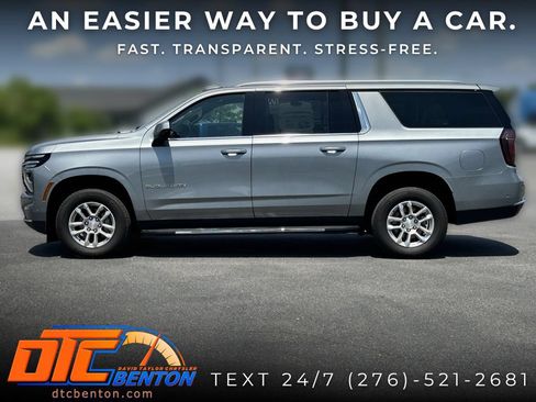 Used 2025 Chevrolet Suburban LT AWD/4WD image 8