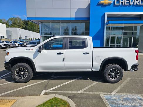 New 2026 Chevrolet Silverado 1500 ZR2 AWD/4WD image 2