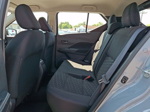 Certified 2024 Nissan Kicks SV FWD image 10