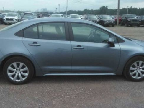 Used 2023 Toyota Corolla LE FWD image 9