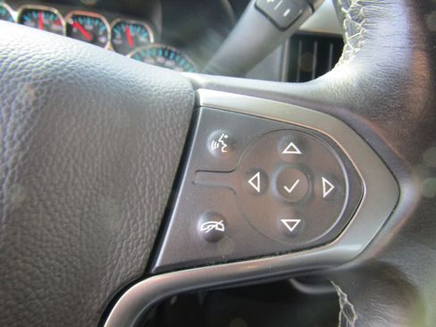 Used 2015 Chevrolet Silverado 2500 LT w/ LT Convenience Package image 32