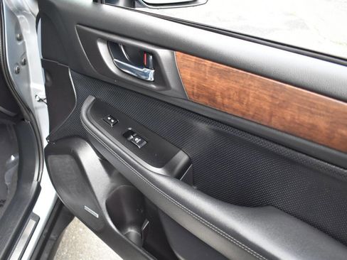 Used 2016 Subaru Outback 3.6R Limited image 54