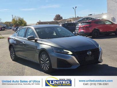 Used 2023 Nissan Altima 2.5 SV