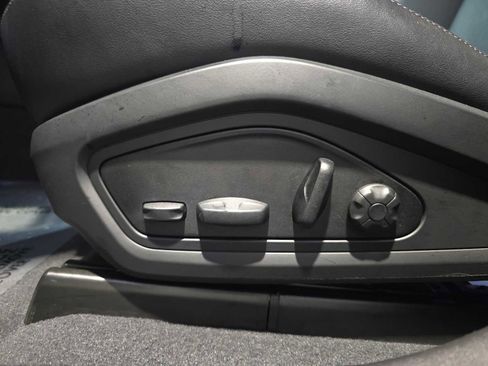 Used 2022 Porsche Taycan 4 Cross Turismo image 26