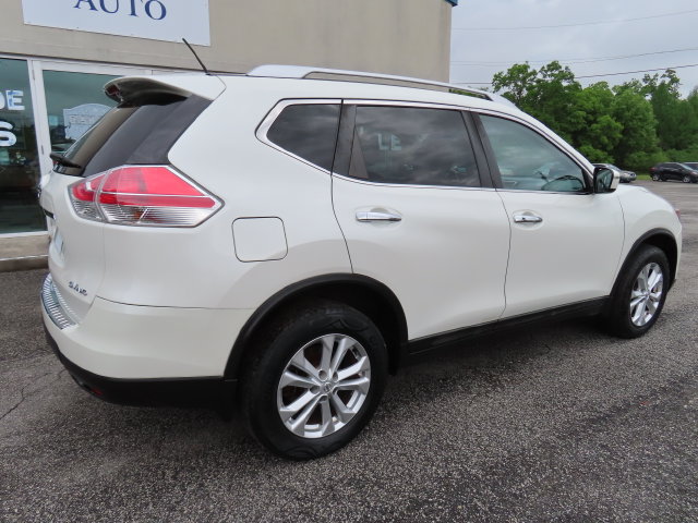 Used 2016 Nissan Rogue SV AWD/4WD image 9
