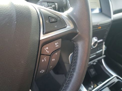 Used 2020 Ford Edge Titanium w/ Equipment Group 301A image 18