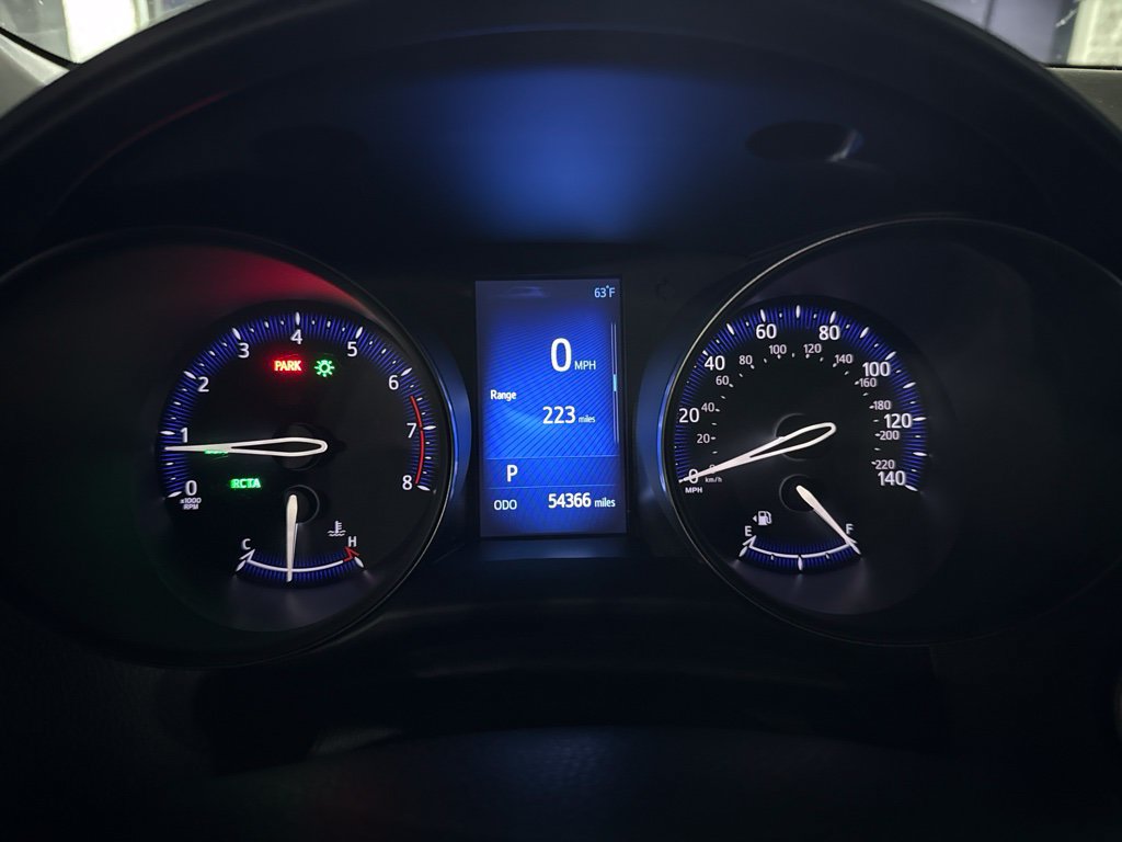 Used 2018 Toyota C-HR XLE FWD image 6