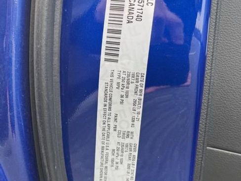 Used 2021 Chrysler Pacifica Touring w/ S Appearance Package image 8