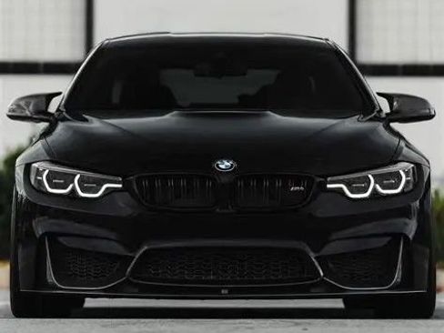 Used 2019 BMW M4 Coupe w/ Competition Package RWD image 1