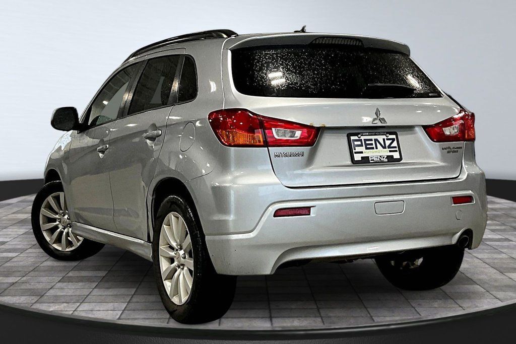 Used 2011 Mitsubishi Outlander Sport SE AWD/4WD image 4