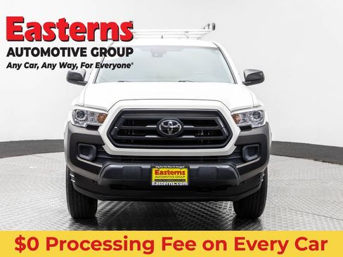 Used 2020 Toyota Tacoma SR RWD image 2