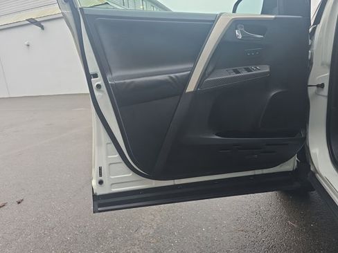 Used 2013 Toyota RAV4 Limited image 17