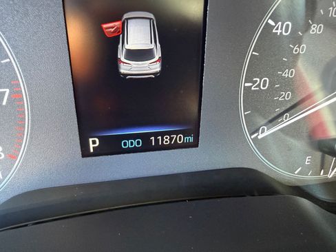 Used 2025 Toyota Corolla Cross L AWD/4WD image 17