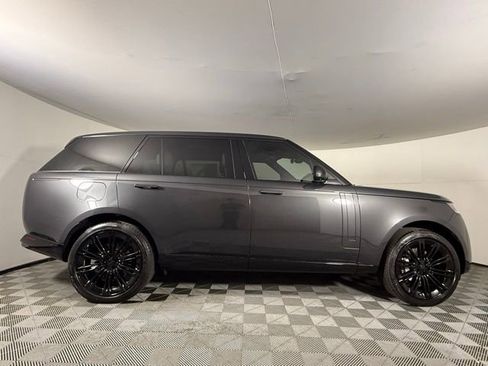 New 2026 Land Rover Range Rover Long Wheelbase SE AWD/4WD image 9