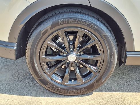 Used 2025 Honda CR-V EX image 25