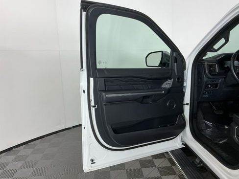 Used 2024 Ford Expedition Max Platinum image 14