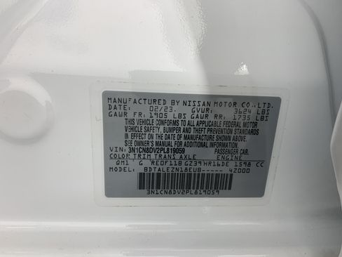 Used 2023 Nissan Versa S FWD image 13
