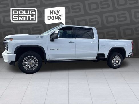 Used 2023 Chevrolet Silverado 3500 High Country w/ Z71 Off-Road Package AWD/4WD image 2