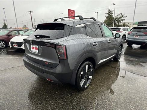 New 2025 Nissan Kicks SR w/ Illumination Package image 4