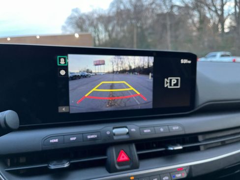 Used 2025 Kia K4 LXS image 22