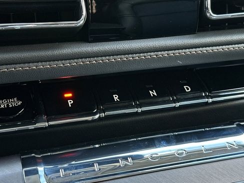 New 2025 Lincoln Aviator 2WD w/ Equipment Group 101A image 22