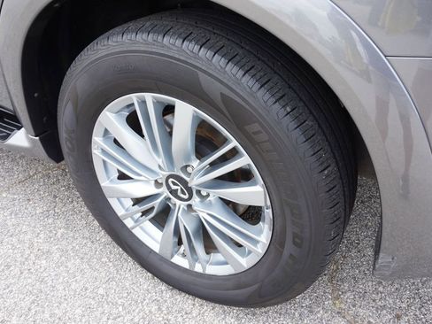 Used 2019 INFINITI QX80 Luxe image 11