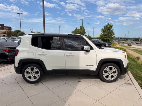 Used 2015 Jeep Renegade Limited w/ Safety & Security Group I FWD image 10