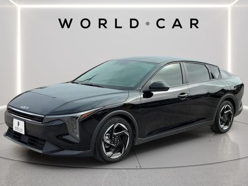 Certified 2025 Kia K4 EX FWD image 7