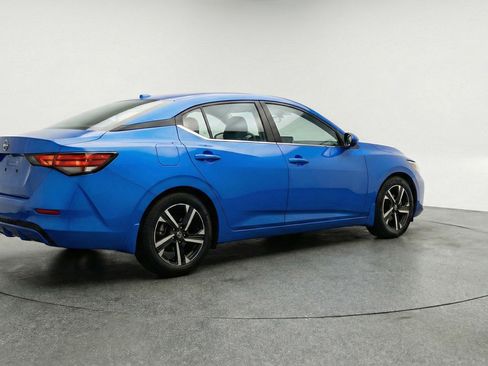 Used 2025 Nissan Sentra SV FWD image 9