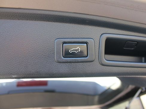 Used 2014 Subaru Forester 2.5i Limited w/ Popular Package #2 image 46