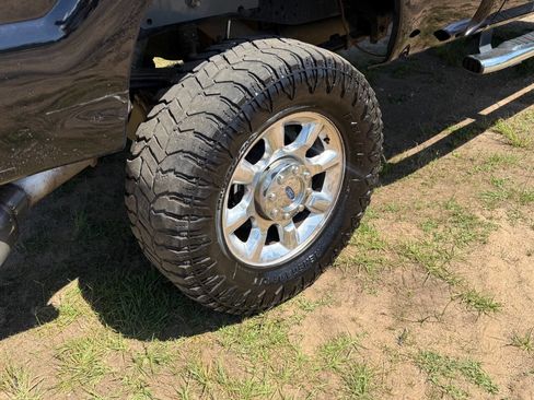 Used 2016 Ford F250 Lariat w/ Lariat Ultimate Package image 12