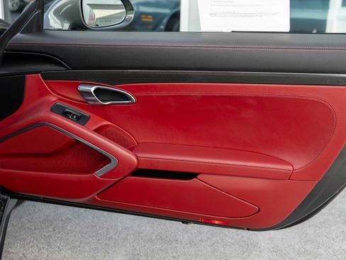 Used 2017 Porsche 911 Carrera 4S image 29