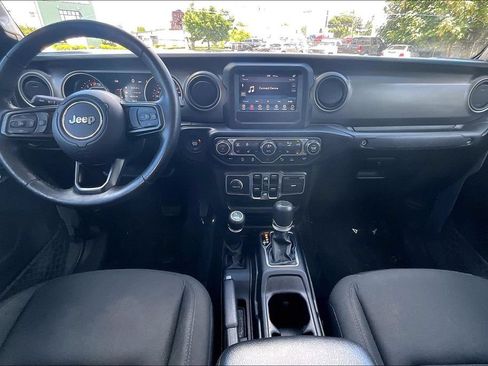 Used 2020 Jeep Gladiator Sport w/ Quick Order Package 24S AWD/4WD image 16