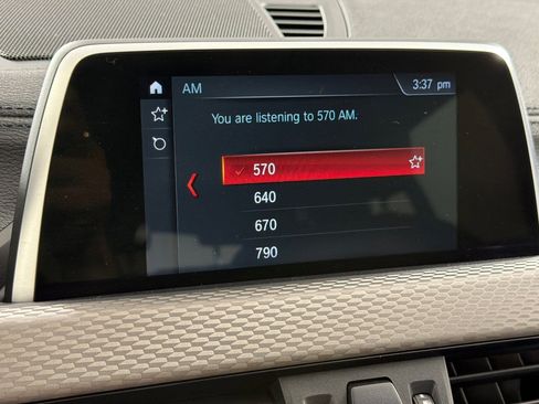 Used 2018 BMW X2 sDrive28i w/ M SportX Package FWD image 17