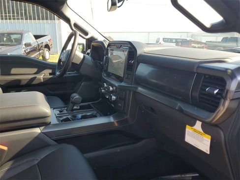 New 2025 Ford F150 Lariat w/ Equipment Group 501A Mid image 32