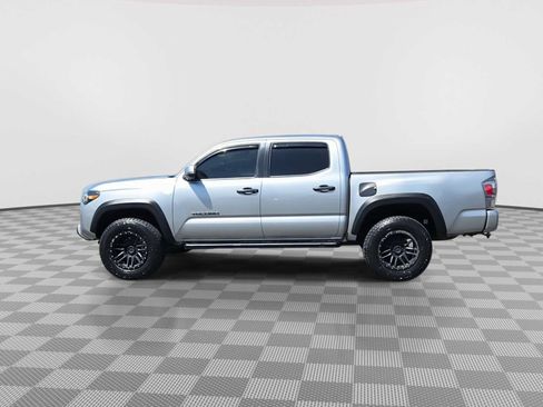 Used 2023 Toyota Tacoma TRD Off-Road w/ Advanced Technology Package AWD/4WD image 5