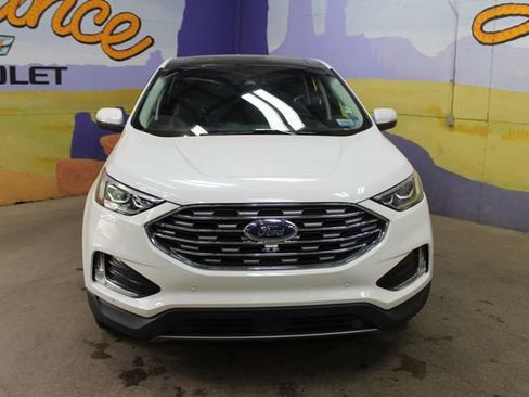 Used 2020 Ford Edge Titanium w/ Equipment Group 301A AWD/4WD image 3