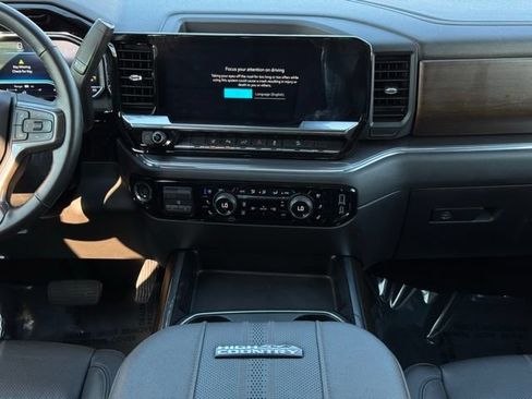 Used 2024 Chevrolet Silverado 2500 High Country w/ Technology Package AWD/4WD image 35