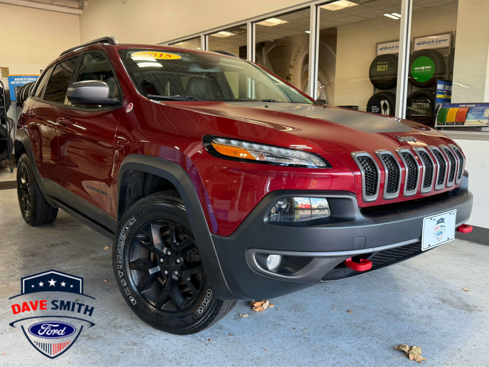 Used 2015 Jeep Cherokee Trailhawk w/ Leather Interior Group AWD/4WD image 2