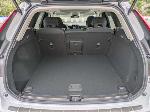 New 2026 Volvo XC60 B5 Plus w/ Protection Package Premier AWD/4WD image 13