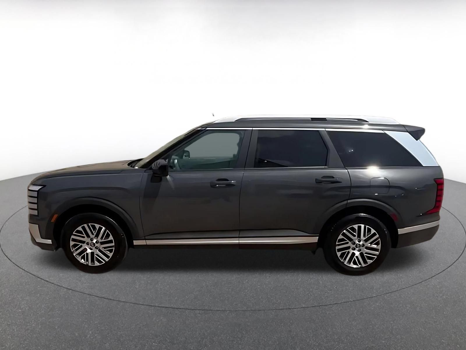 Used 2026 Hyundai Palisade SEL FWD image 8