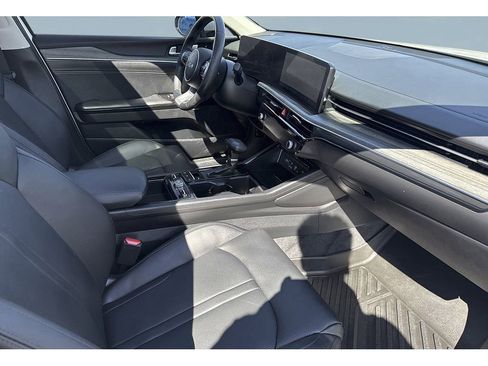 Used 2025 Kia K5 EX FWD image 27