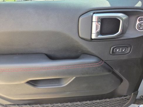 Used 2022 Jeep Gladiator Rubicon AWD/4WD image 12