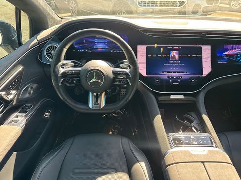 Used 2022 Mercedes-Benz EQS AMG 4MATIC image 23